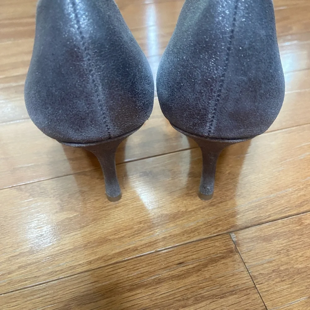 Badgley Mischka grey suede d’orsay pumps - Picture 3 of 8